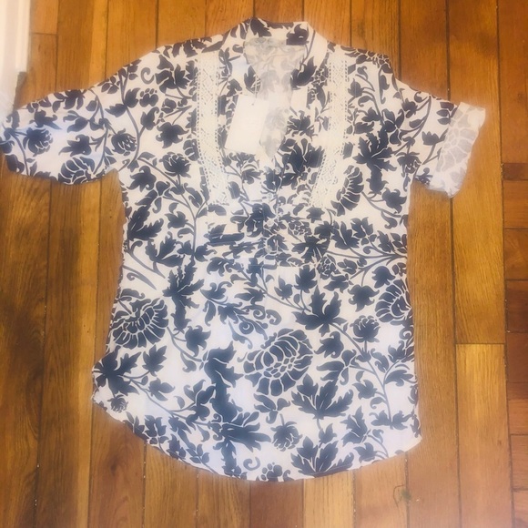 Top - Picture 8 of 16